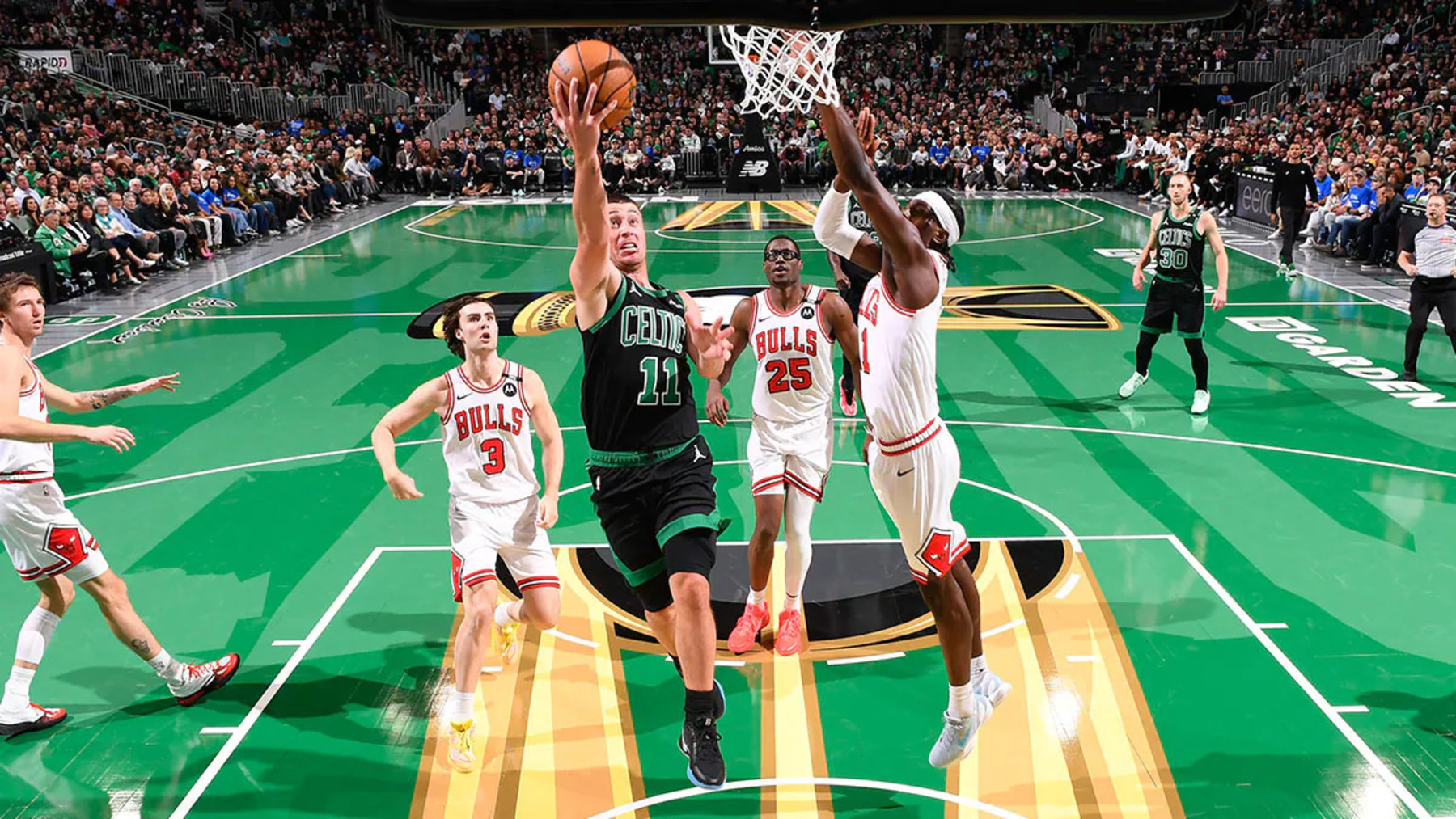 Boston Celtics de Neemias Queta vencem o primeiro jogo da Taça da NBA