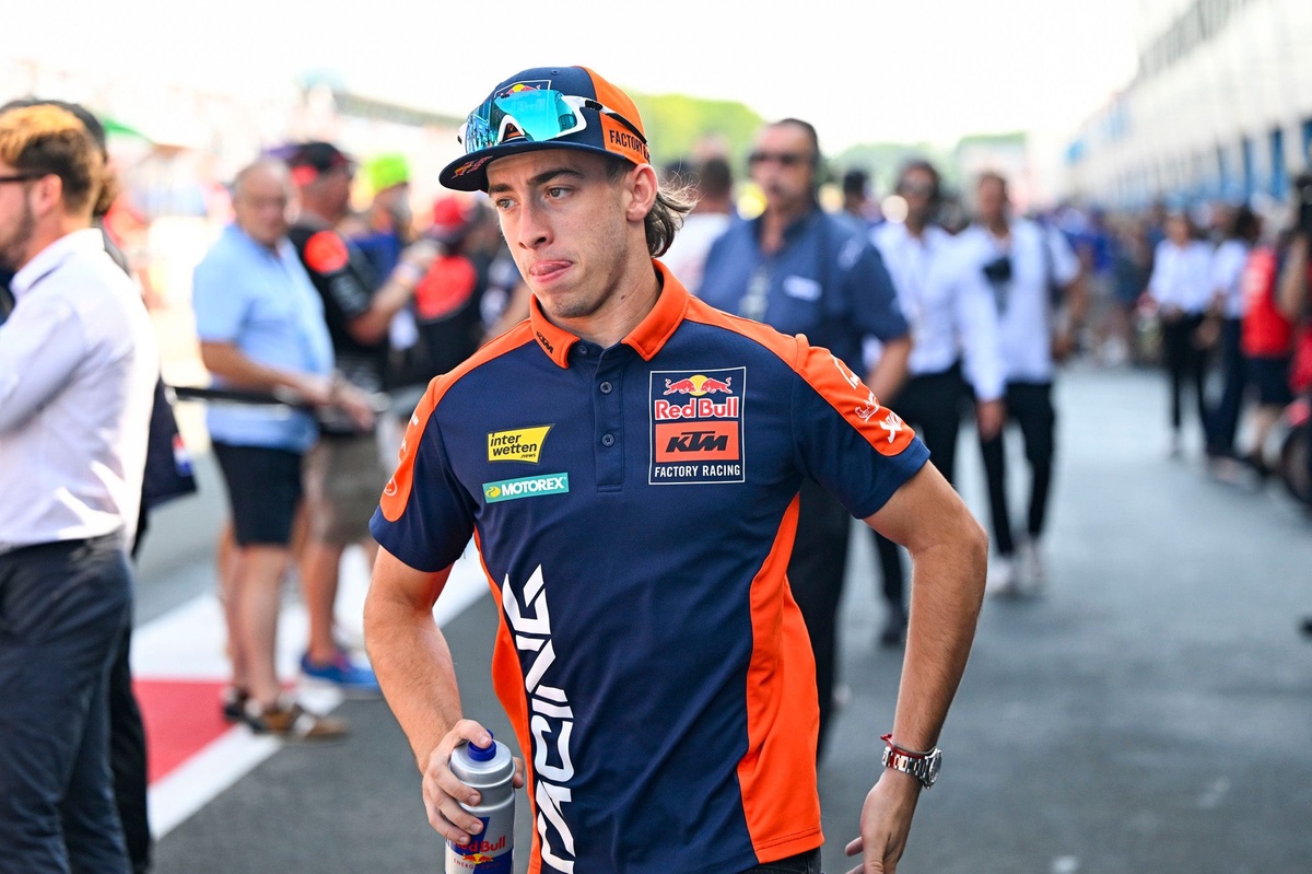 MotoGP: Acosta passa por cirurgia para tratar túnel do carpo