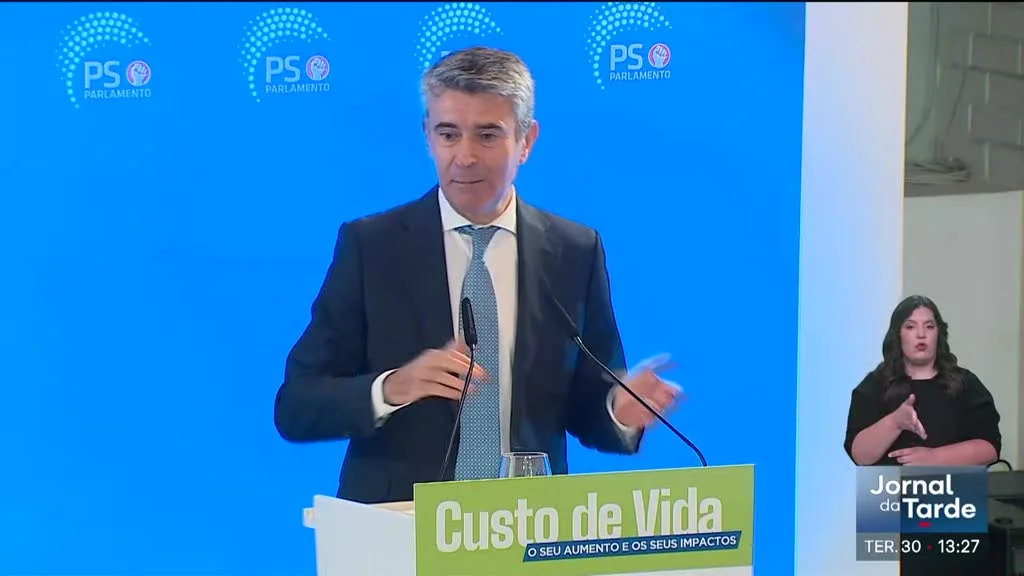 José Luís Carneiro acusa Governo de incompetência no setor da saúde