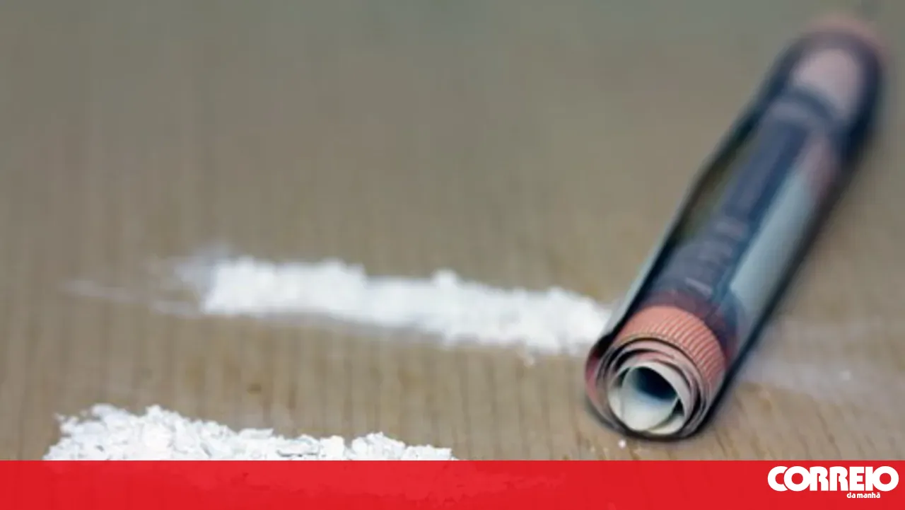 Suspeitos de importar droga do Brasil conhecem hoje decisão judicial no Porto