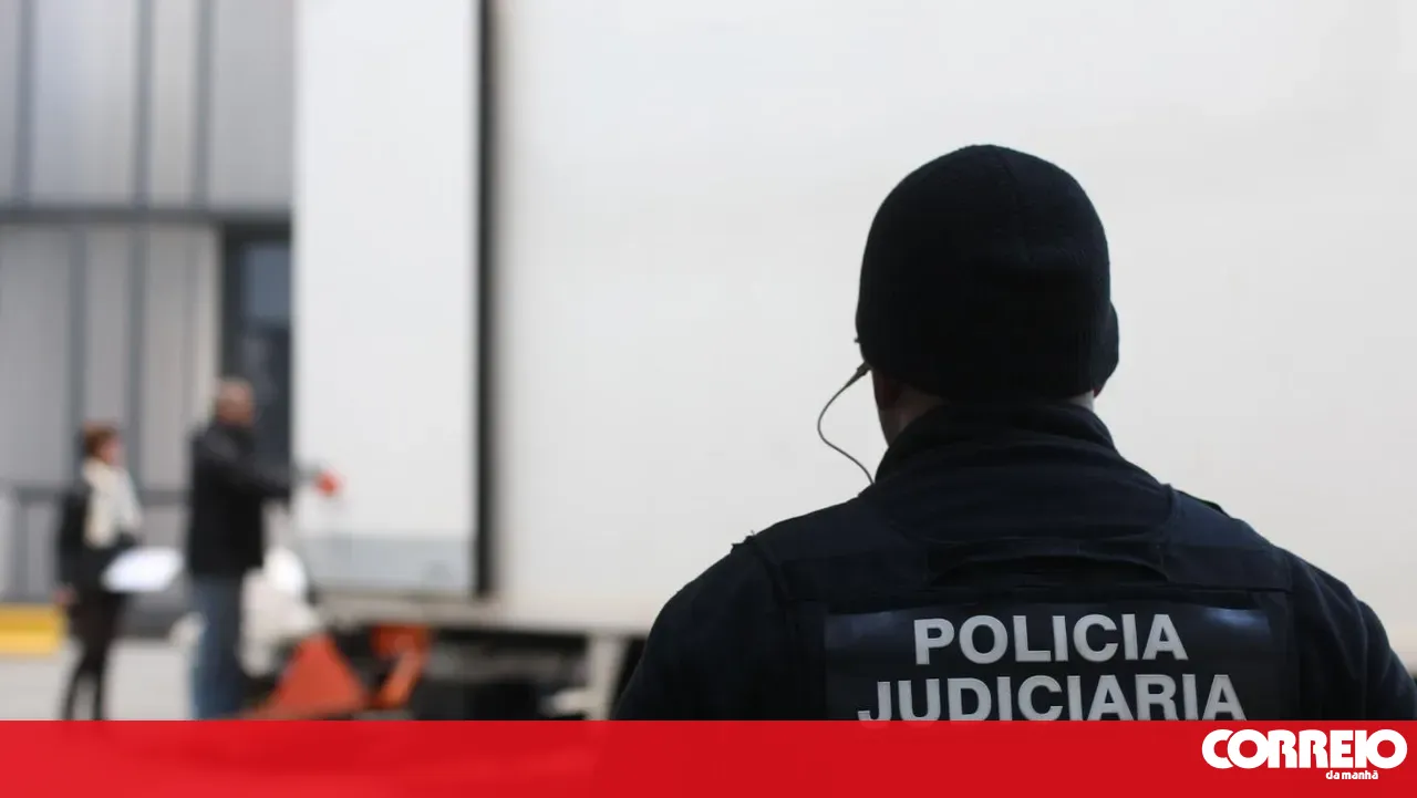 Mulher procurada no Brasil e detida nos Açores fica em prisão preventiva até extradição