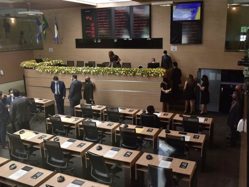 Mistura de desrespeito e intolerância religiosa na Câmara de Vereadores do Recife