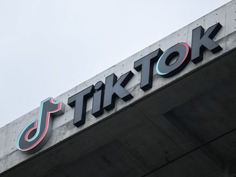 Brasil multa TikTok em R$ 153,7 milhões por falhas em dados de adolescentes