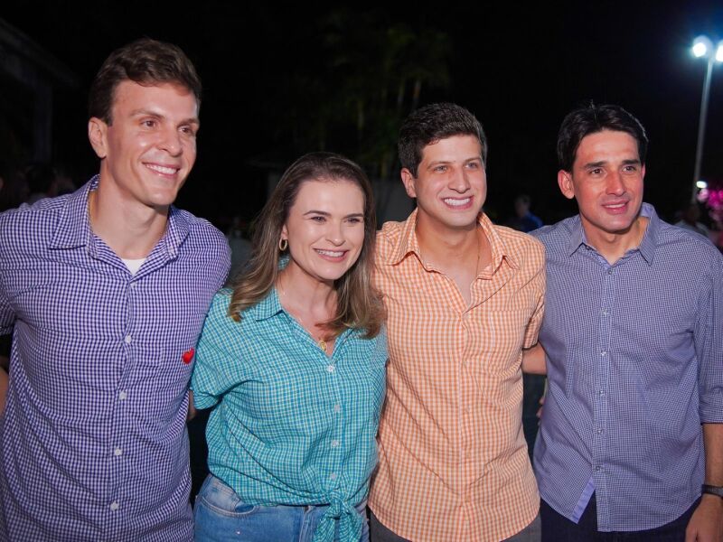 Frente Popular faz aceno para tentar atrair Miguel Coelho para base de João Campos