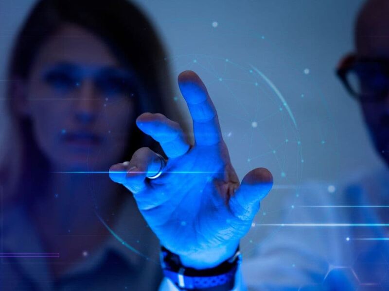 Ataque hacker de OpenAI e Anthropic: especialistas apontam riscos e como se proteger no Brasil