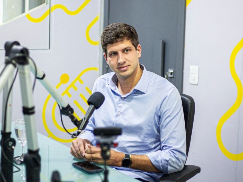 Em Sertânia, João Campos exalta capacidade de entrega como diferencial para governar Pernambuco