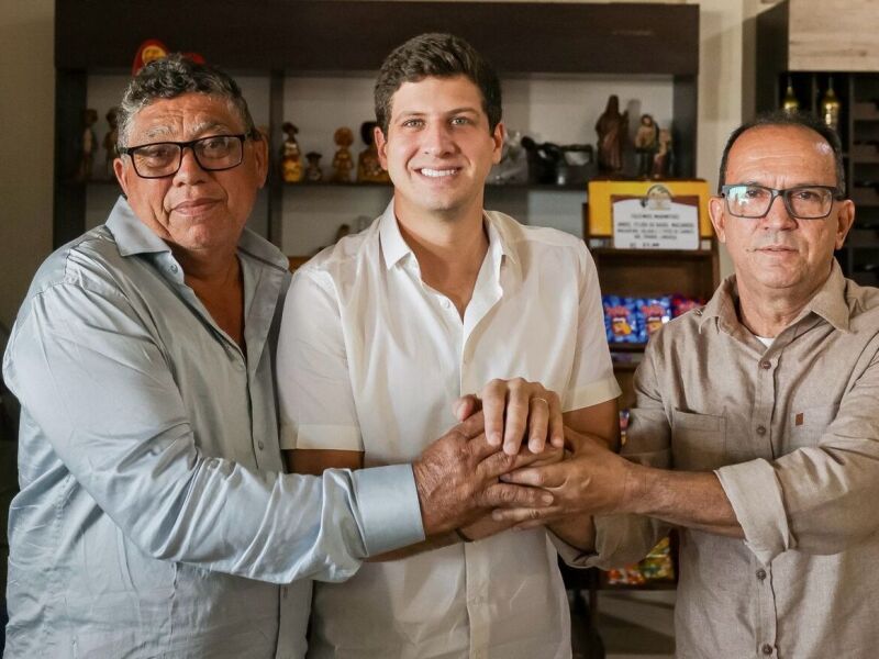 João Campos firma aliança com pré