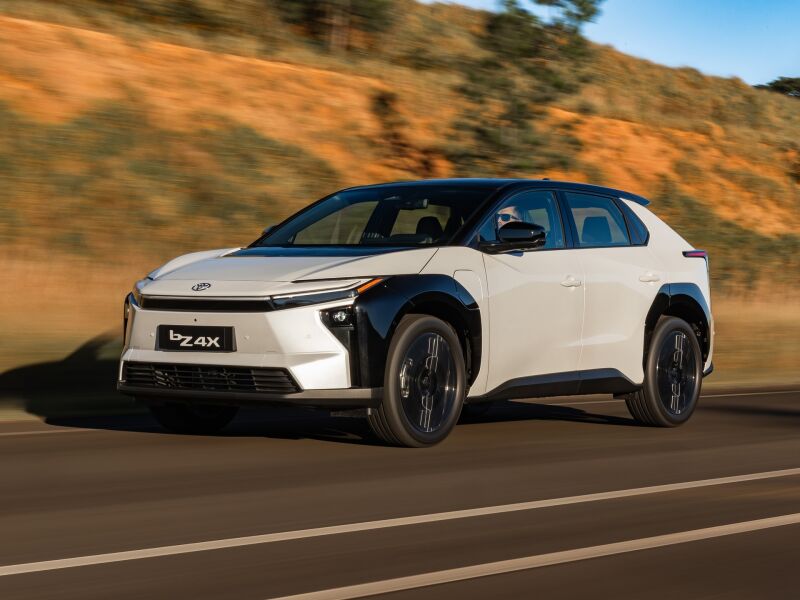 Toyota bZ4X: primeiro elétrico da marca estreia por R$ 419.990 no Brasil