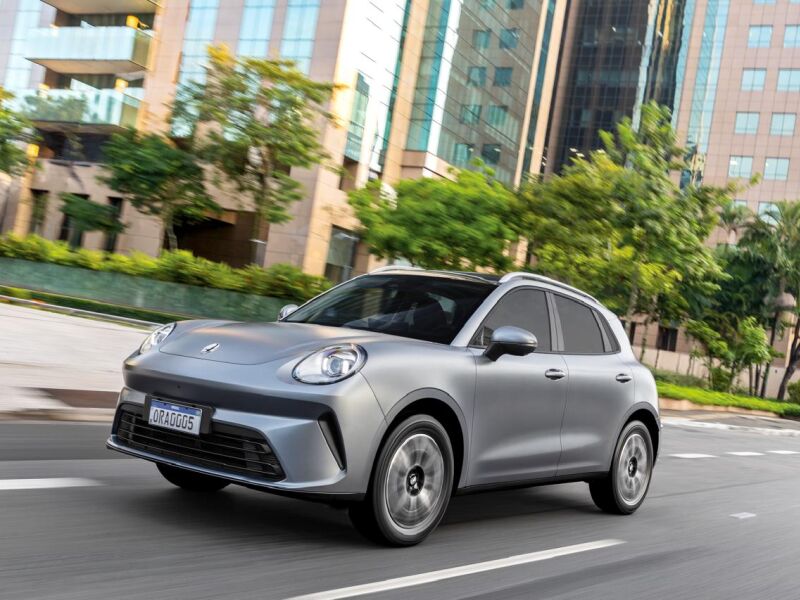 GWM ORA 5 estreia por R$ 159 mil como primeiro SUV elétrico da marca no Brasil