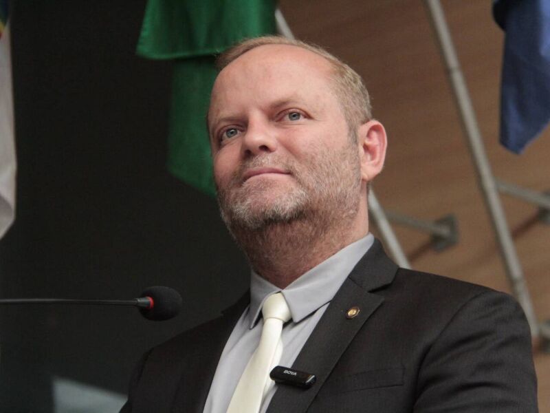 Fabiano Ferraz presta solidariedade a agente de trânsito agredido durante fiscalização