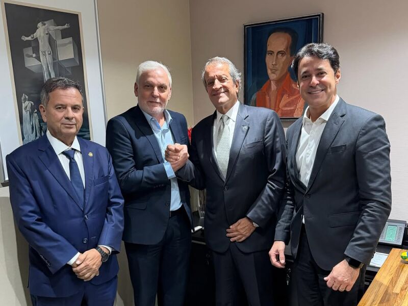Anderson Ferreira registra nas redes encontro com presidente nacional do PL