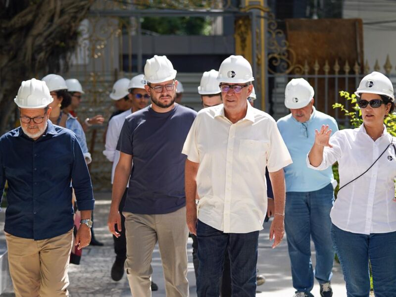 Álvaro Porto vistoria obras do Museu Palácio Joaquim Nabuco, que deve ser inaugurado em dezembro