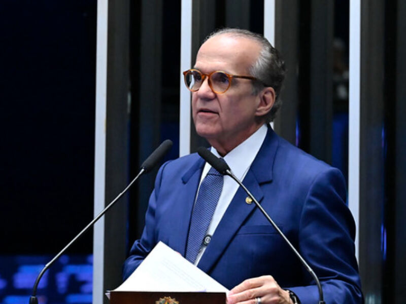 CAE aprova relatório de Fernando Dueire que acelera a regularização fundiária urbana