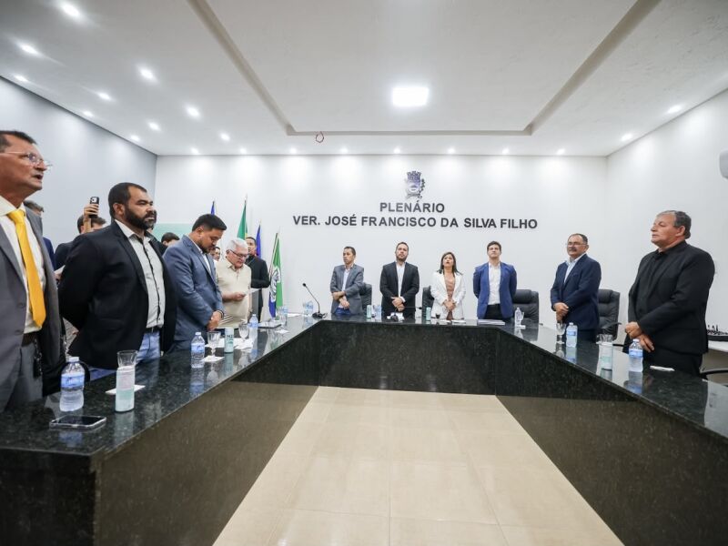 João Campos recebeu título de cidadão de Araçoiaba