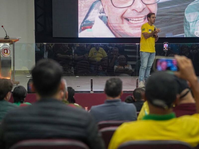 Gilson Machado Filho leva caravana com exibição de documentário sobre Jair Bolsonaro