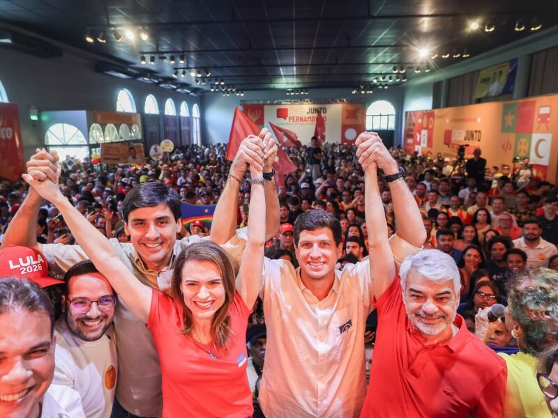 Em Caruaru, João Campos projeta presença de Lula na campanha eleitoral de Pernambuco