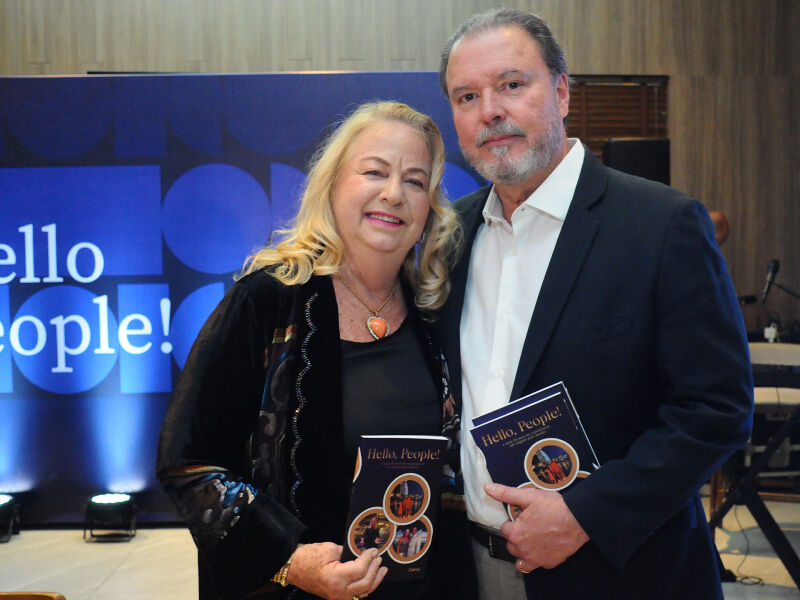 Márcia Rushansky lança livro em evento prestigiado no Bargaço