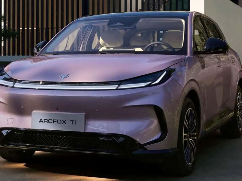 Arcfox T1 e T5: BAIC chega ao Brasil mirando o Top 5 até 2030