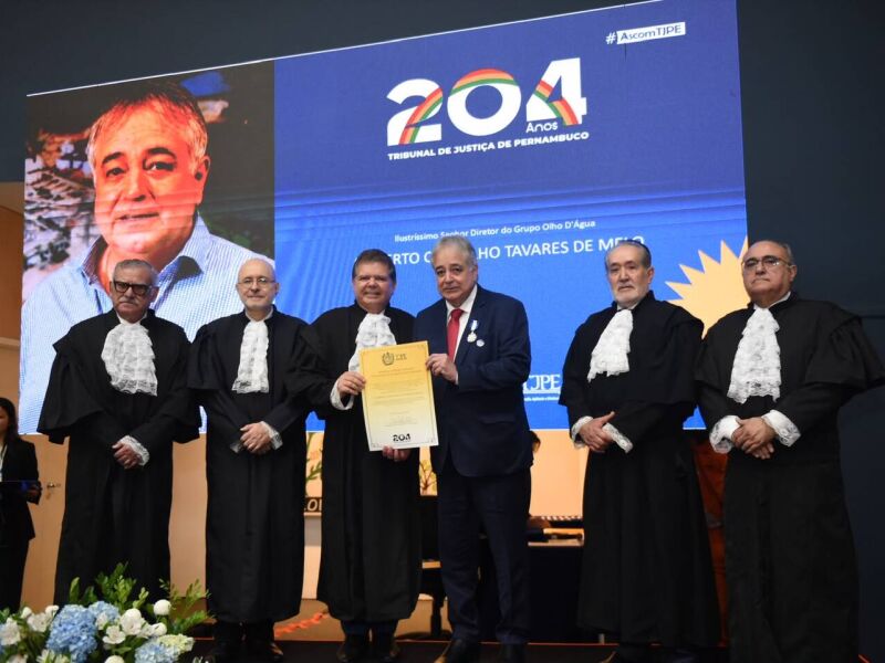 TJPE homenageia personalidades, servidores e ex
