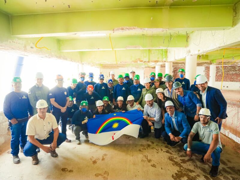 Raquel vistoria obras de R$ 28 milhões em creche e unidades de segurança no Recife