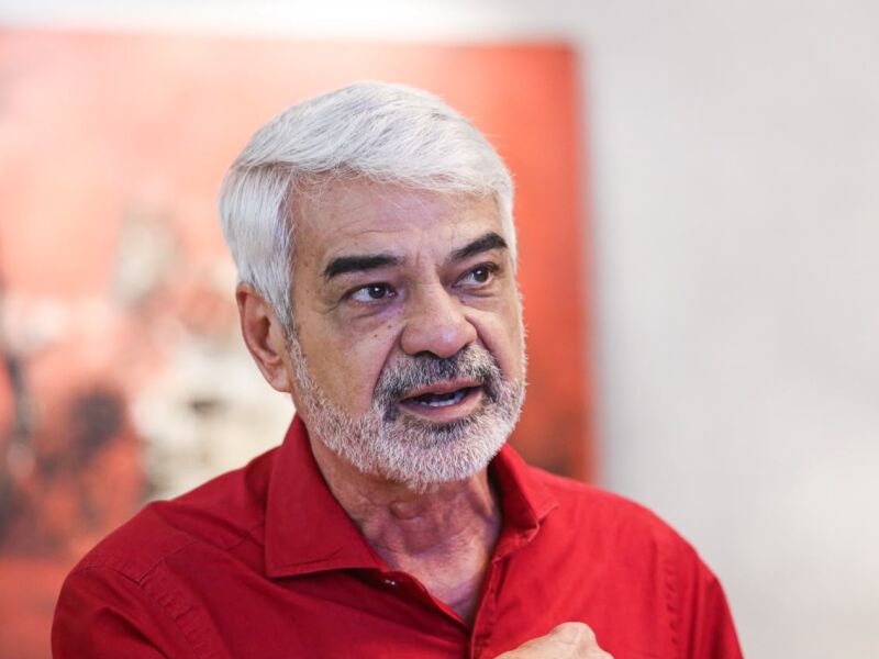 Humberto Costa minimiza rumores sobre João Campos ser o sucessor de Lula em 2030