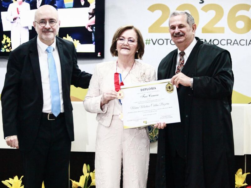 TRE-PE e TJPE homenageiam ministra do STJ Marluce Caldas