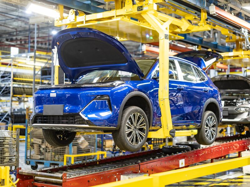 Geely EX5 EM-i começa a ser produzido no Brasil; EX2 chega em dezembro