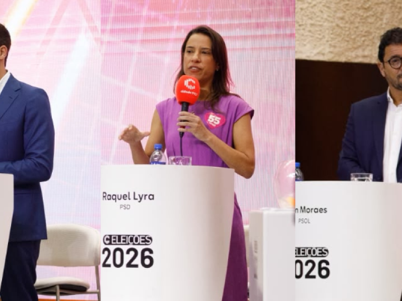 Candidatos ao governo de Pernambuco aproveitam horário eleitoral no rádio para apresentar propostas