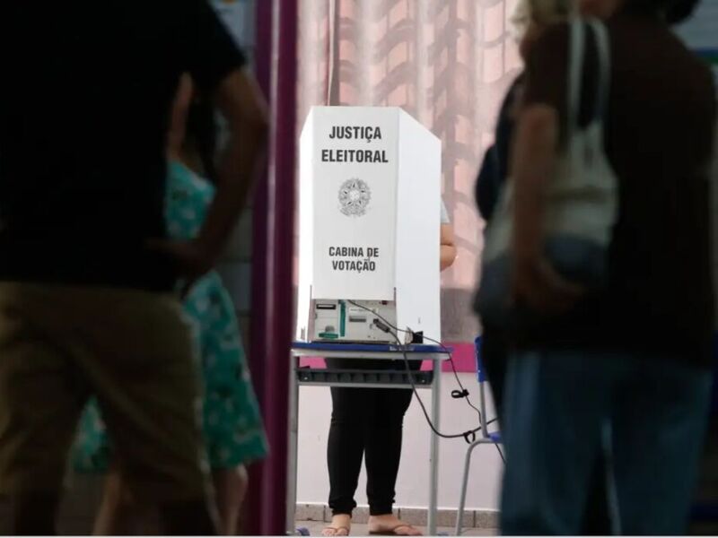 Votos nulos e brancos não anulam a eleição