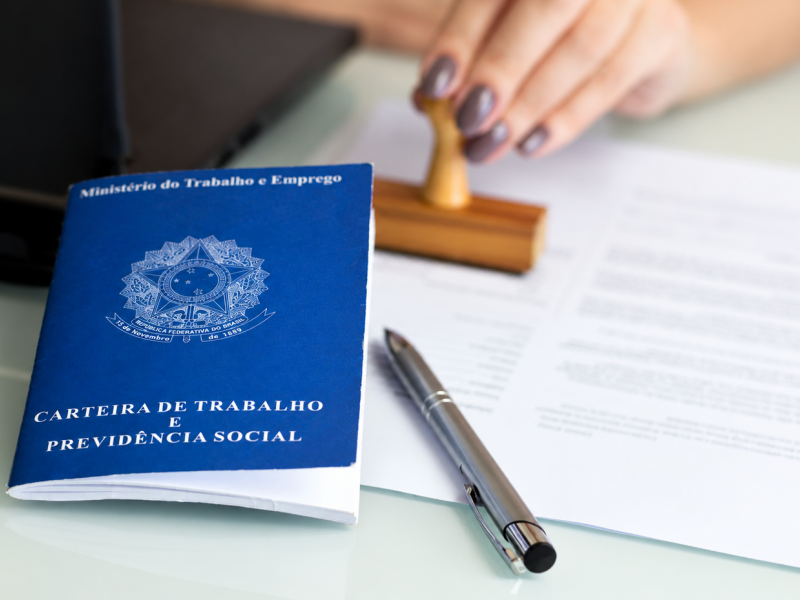 Seguro-desemprego: quem tem direito, quantas parcelas e quando se perde o benefício.