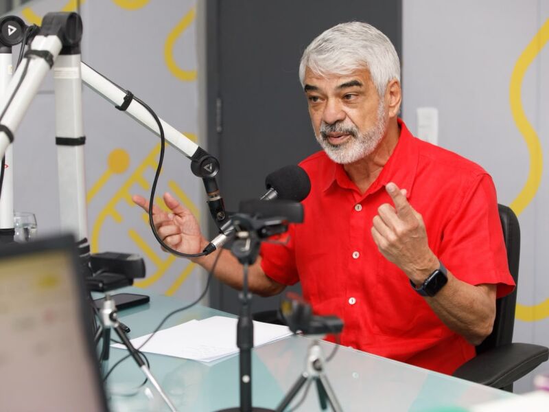 Humberto Costa responsabiliza André Mendonça por agir politicamente para beneficiar Flávio Bolsonaro