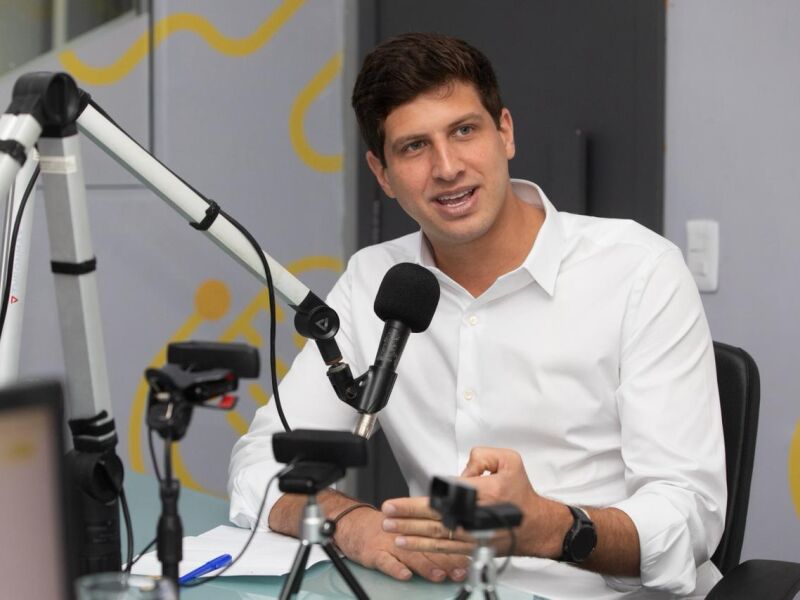 João Campos propõe expansão do programa Pé-de