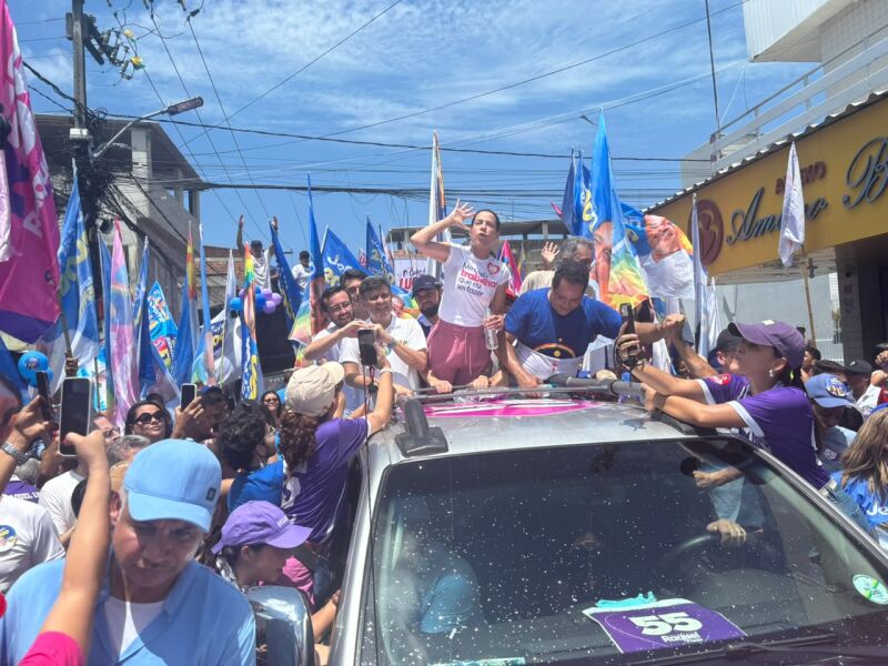 “Tem gente que chega prometendo para frente o que não fez lá atrás?