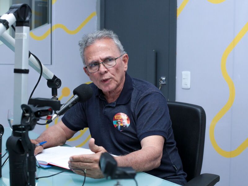 Paulo Rubem Santiago afirma que papel do senador é fortalecer a democracia entre os eleitores