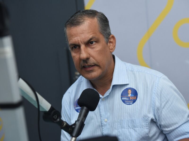 Carlos Sant’Anna evita definir voto sobre fim da escala 6x1 e defende produtividade
