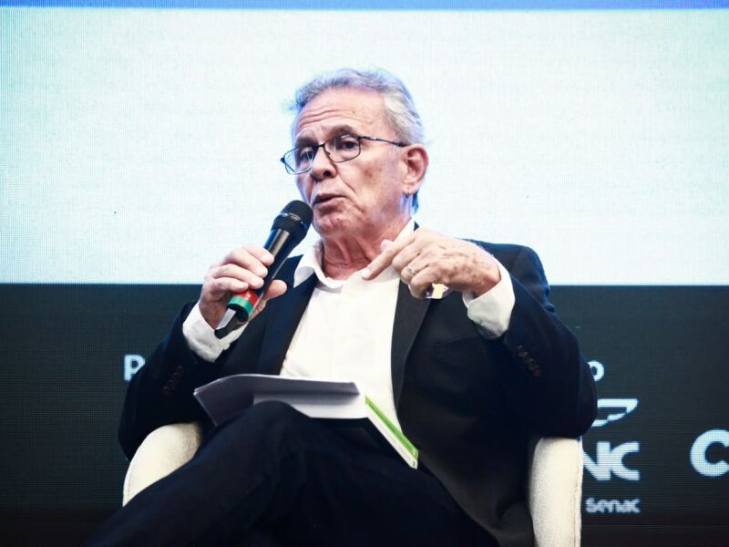 Fecomércio-PE: Paulo Rubem defende fim da escala 6x1, com atenção às mulheres