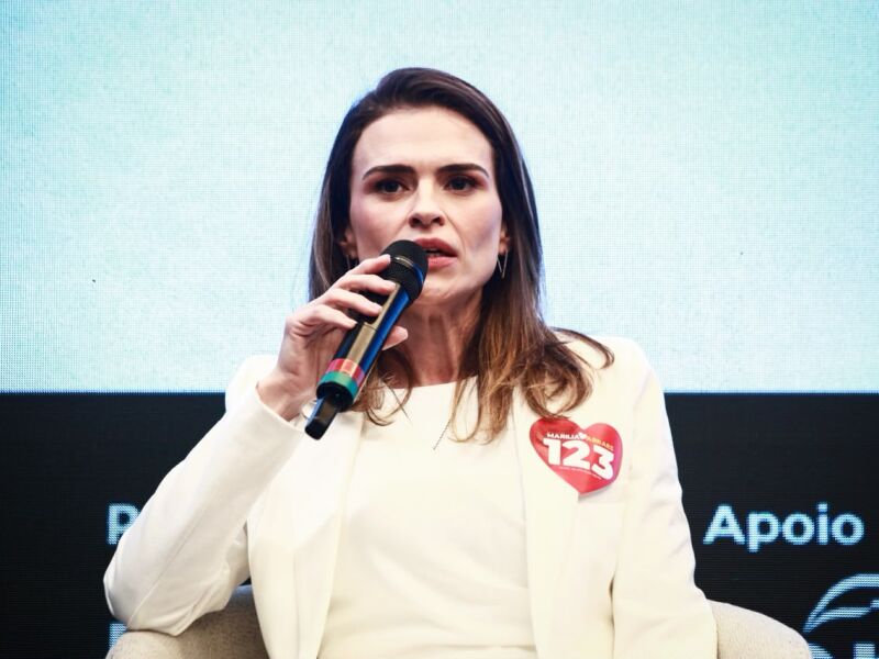 Em coletiva, Marília cita "maior crise do Judiciário" e defende temperança do Senado frente ao STF