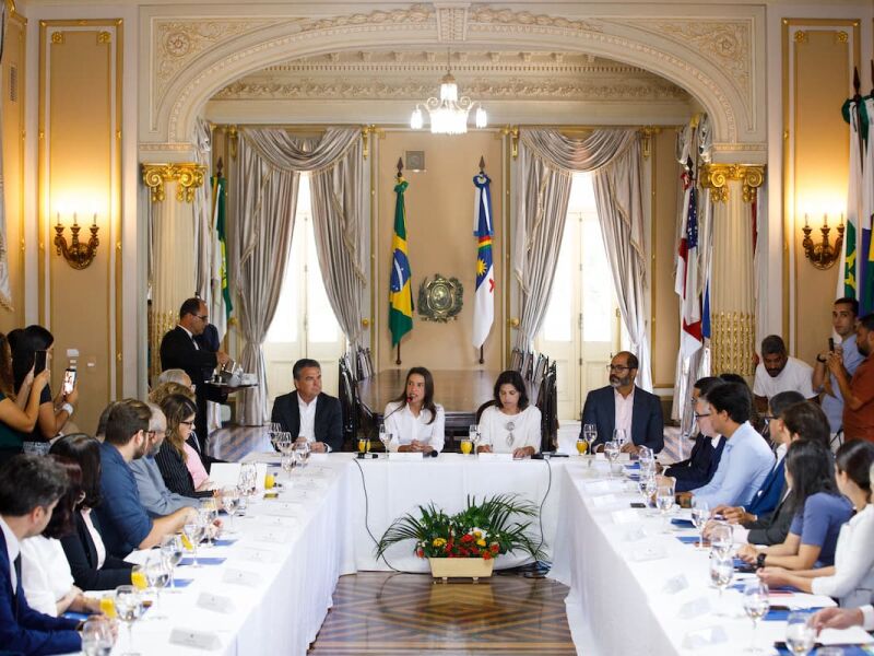 Raquel reúne secretários e deputados estaduais eleitos