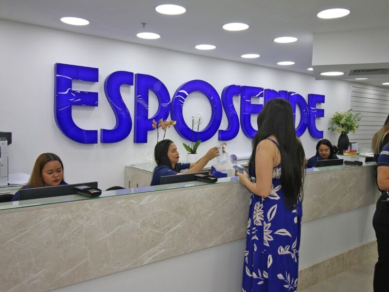 Esposende abre mais de 700 vagas temporárias para o fim de ano; há oportunidades em Pernambuco