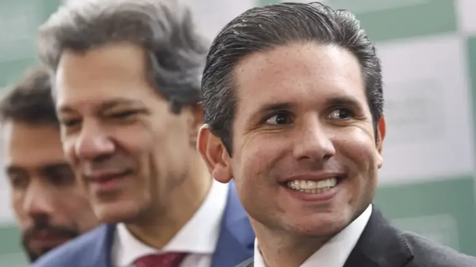 PT oficializa apoio a Hugo Motta para presidência da Câmara