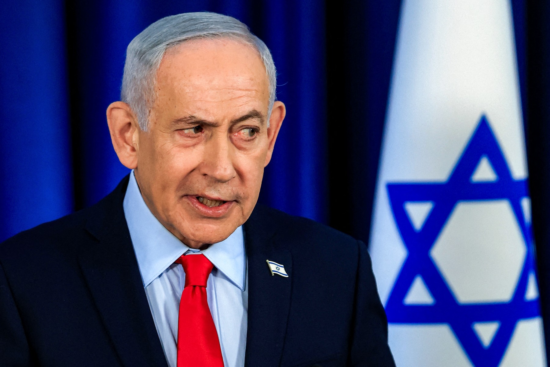 Netanyahu vê queda do regime do Irã e enviará delegação a Washington sobre programa nuclear