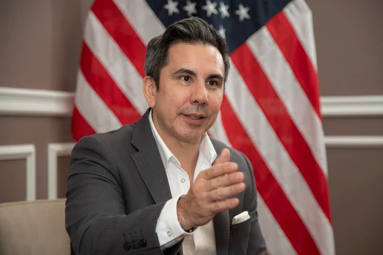 EUA estão mais do que nunca abertos para capital do Brasil, diz cônsul Kevin Murakami