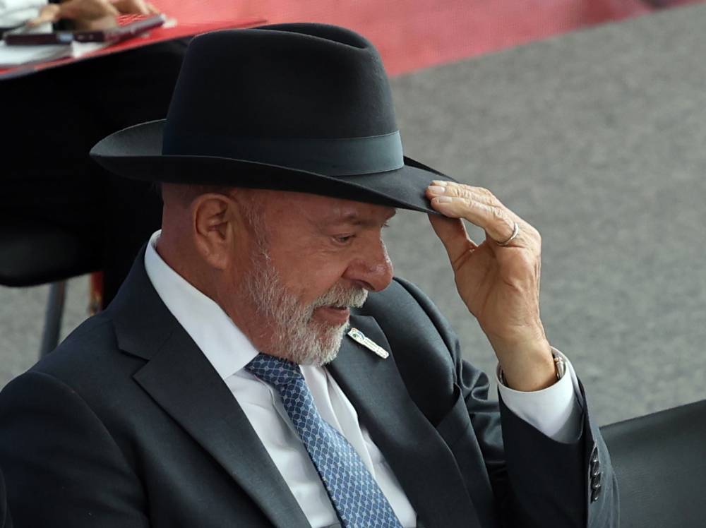 Lula reúne ministros e representantes do setor de minerais críticos para discutir plano de ação