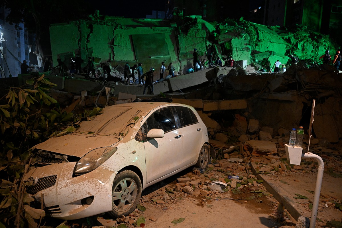 Após terremotos, venezuelanos se abrigam em praças e se queixam de falta de equipamentos de resgate