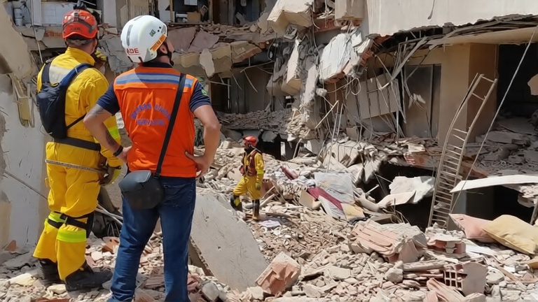 Equipe brasileira segue buscas após terremotos na Venezuela
