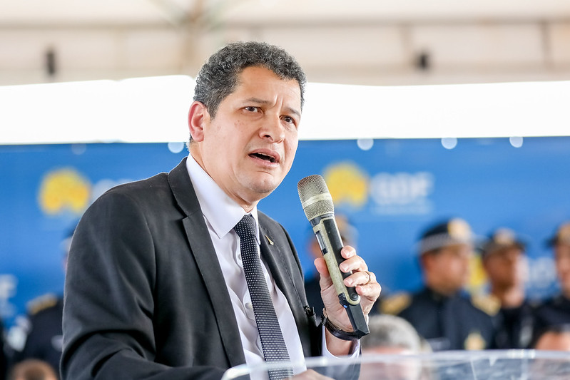 Sandro Avelar oficializa pré-candidatura a deputado federal com apoio de Celina Leão