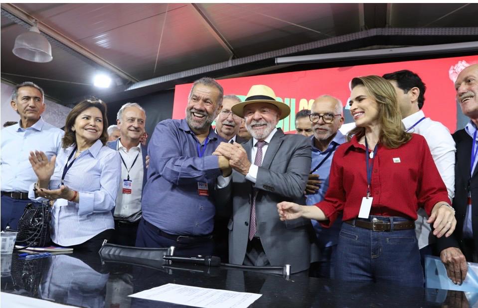 PDT, com Leila, é o primeiro a formalizar apoio à reeleição de Lula