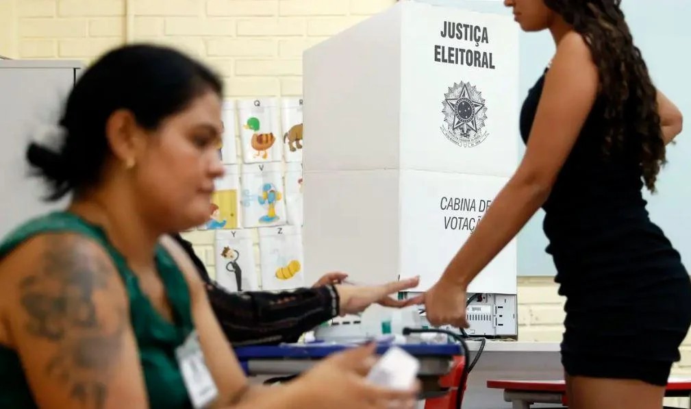 Movimento entrega carta com propostas para mulheres a pré-candidatos à Presidência