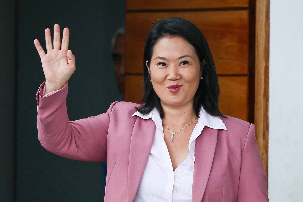 Keiko toma posse no Peru e fala em usar Forças Armadas para combater crime