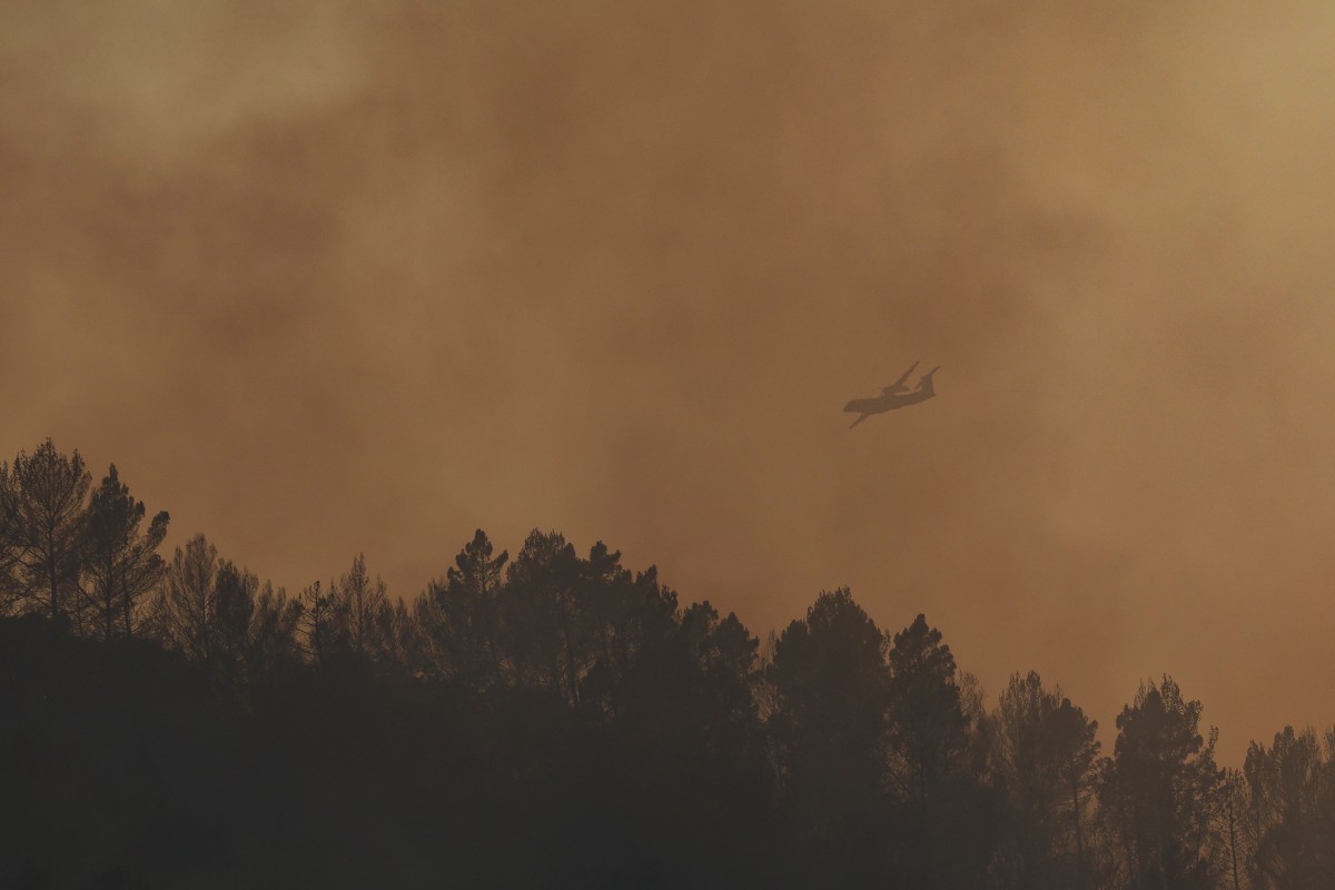 Incêndios florestais avançam na Grécia, França e Espanha